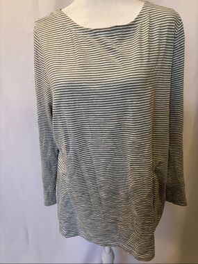 Vineyard Vines Green & White Striped Tee (100 % Cotton) - size XL